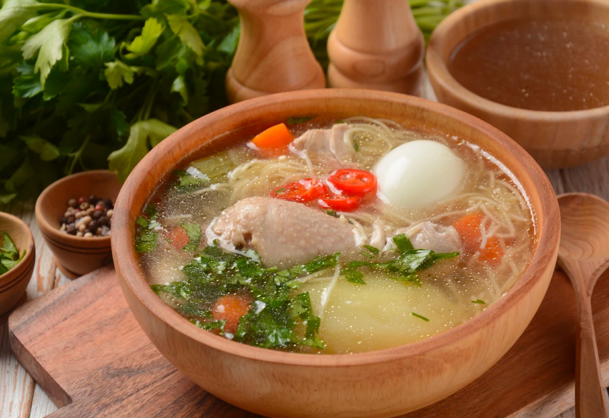 Caldo de Gallina Criolla