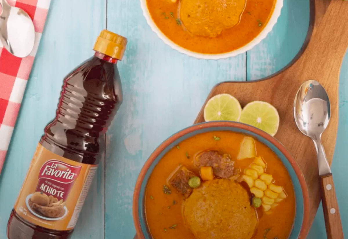 Caldo de bolas de platano de verde