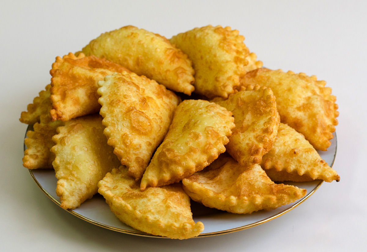 Empanadas de Viento (Cheese Empanadas)